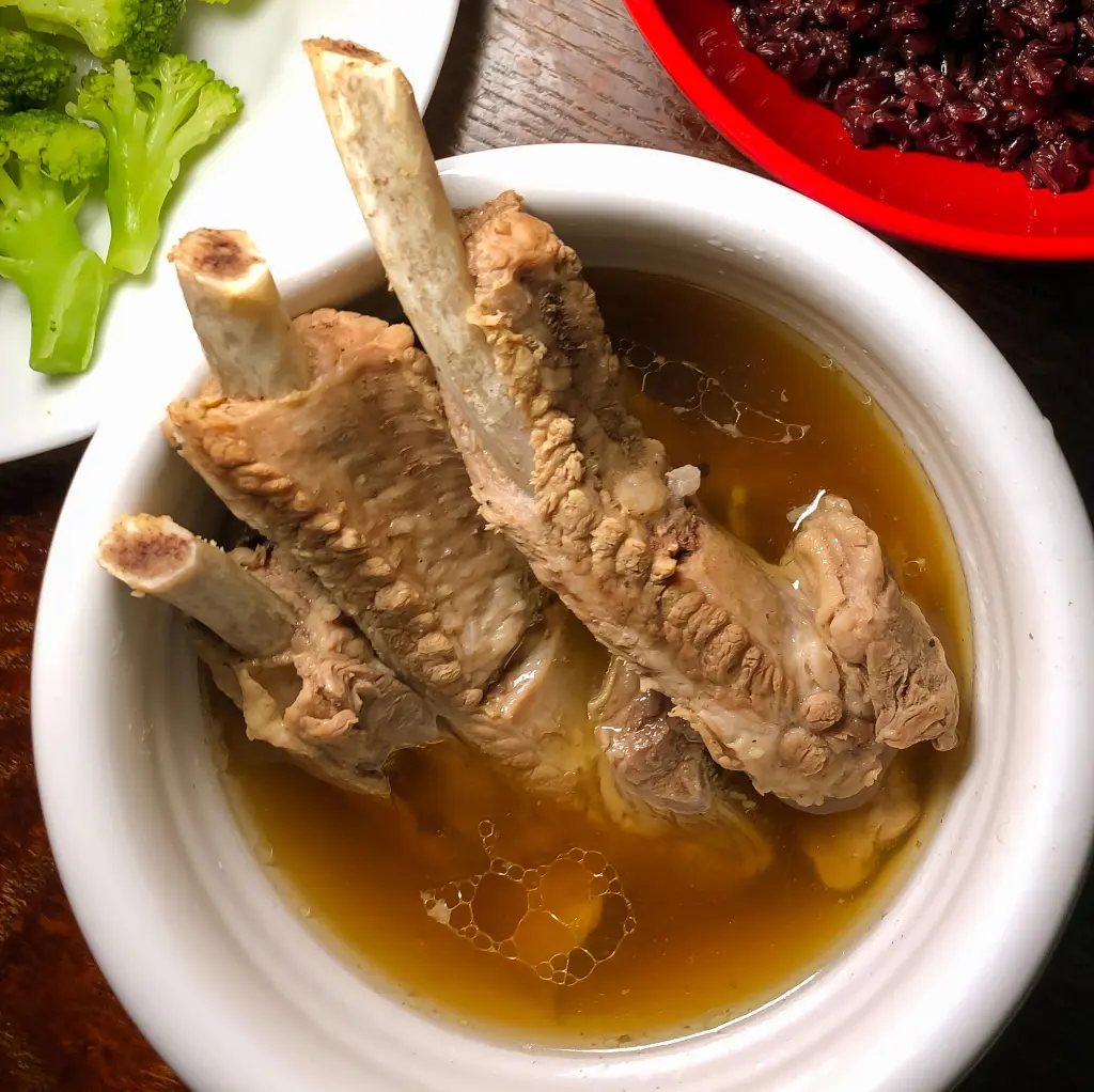 Bak Kut Teh (BKT) Pork Soup Recipe – Singapore’s Hokkien Style