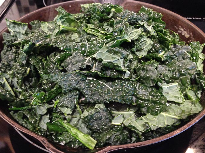 Cast iron pan recipes, breakfast ideas, cooking kale