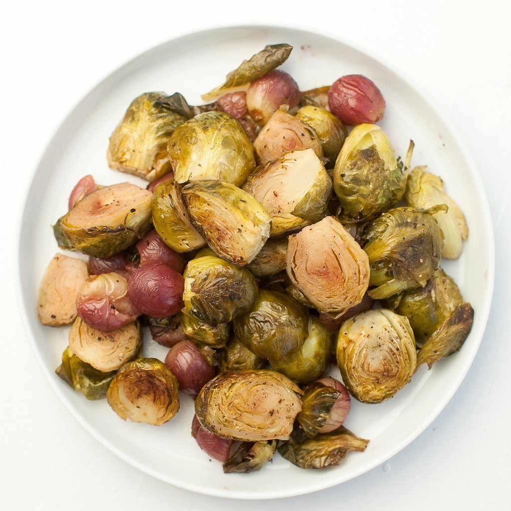 Roasted Brussels Sprouts and Grapes