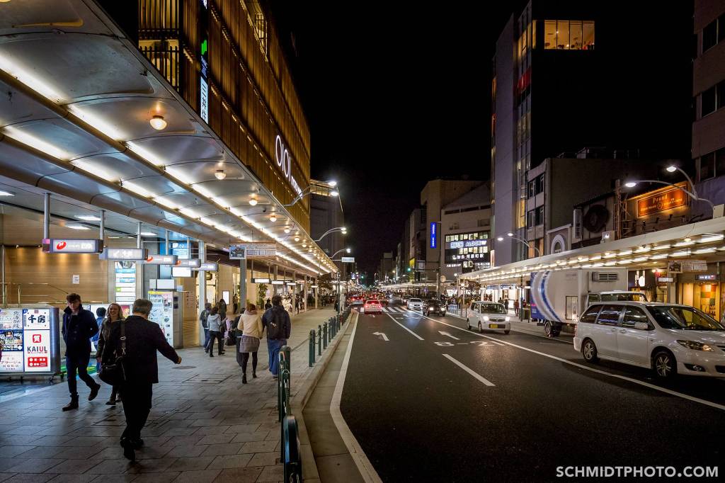 Travel with Tom Schmidt to Japan Kyoto Night Images